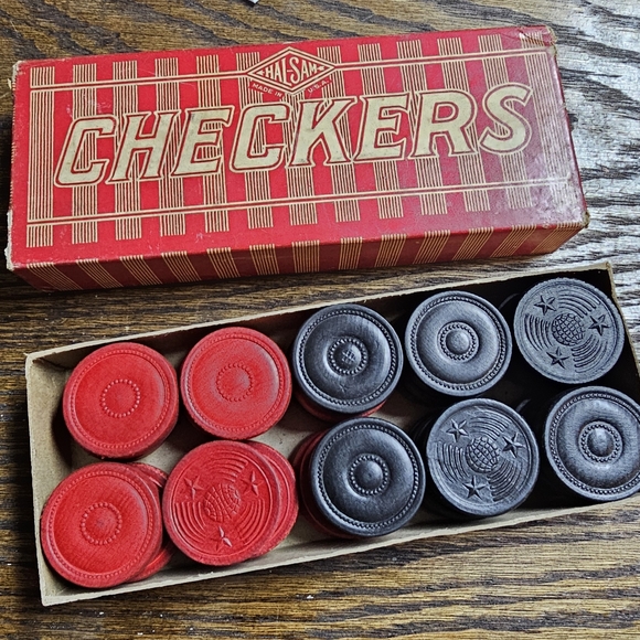 Vintage Wood Red and Black Checkers Set - Picture 1 of 1
